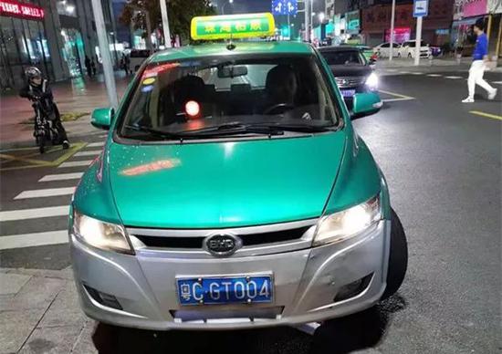 劳斯莱斯9天超速2次被扣18分 车主：会让司机注意