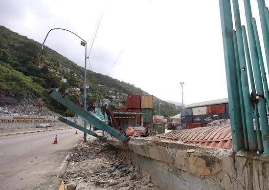 委内瑞拉事件说明，美国不装了