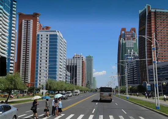 朝鲜建国:朝鲜建国70周年庆典:记者感受平壤的变与不变 新华社记者姬新龙摄