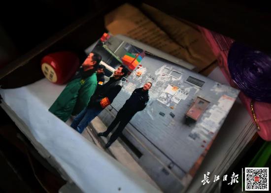  �����Ұ칫���ĳ������ŵ���ӿ��Ƭ