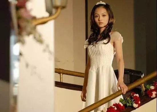 印度首富豪宅:亚洲首富7亿嫁女 开钻石奔驰住27层豪宅600多仆人