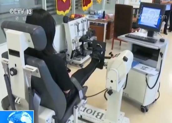 北青网综合浙江6名男女深夜开房，传出奇怪声响……全被警方带走！