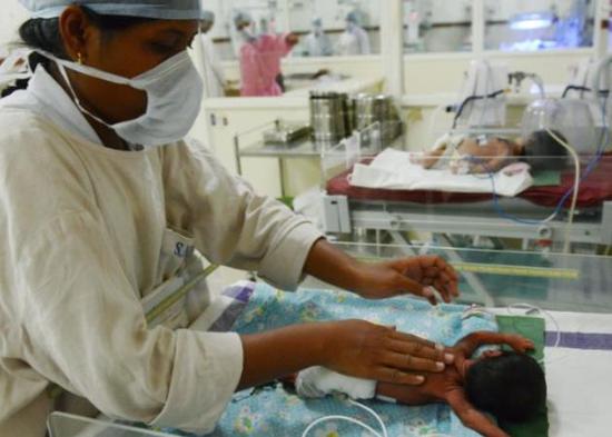 印度医院1天内9名婴儿死亡 院长称是“自然情况”