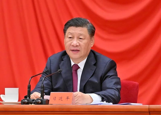 2022年5月10日，庆祝中国共产主义青年团成立100周年大会在北京人民大会堂隆重举行。习近平在大会上发表重要讲话。新华社记者 岳月伟 摄
