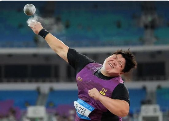 五连冠！巩立姣创全运田径纪录，赛后官宣退役，祝福挤满评论区