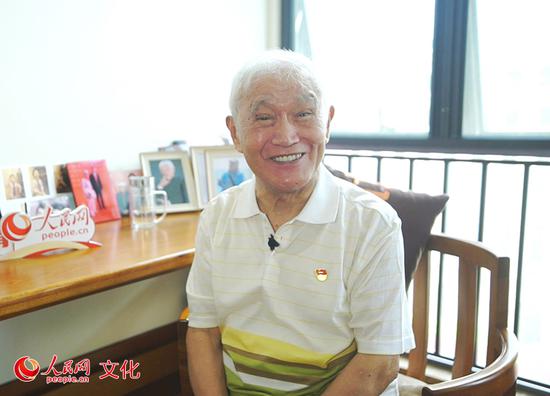 牛犇接受人民网专访