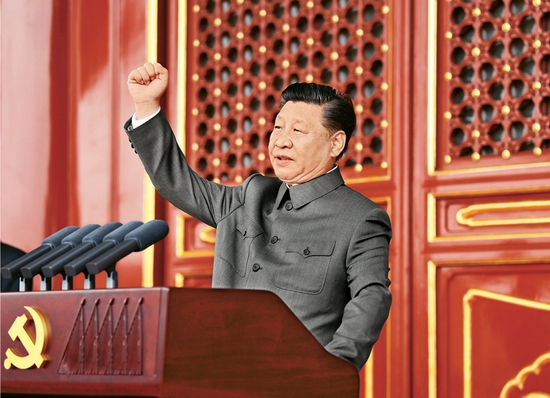 2021年7月1日,庆祝中国共产党成立100周年大会在北京天安门广场隆重举行。中共中央总书记、国家主席、中央军委主席习近平发表重要讲话。 新华社记者 谢环驰/摄