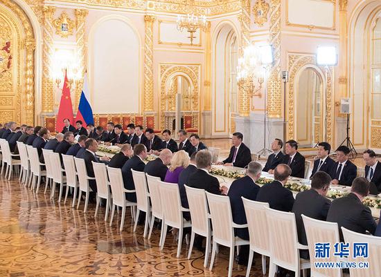 6月5日,国家主席习近平在莫斯科克里姆林宫同俄罗斯总统普京会谈。 新华社记者 李学仁 摄