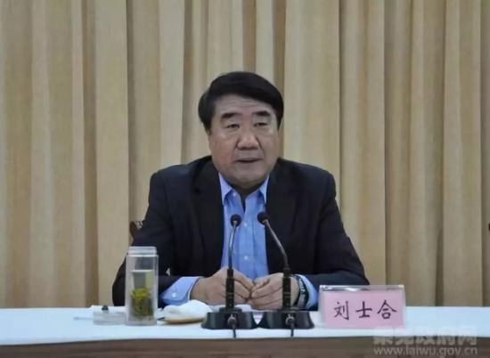 原县委书记被控受贿4305万受审 老同事两月前落马