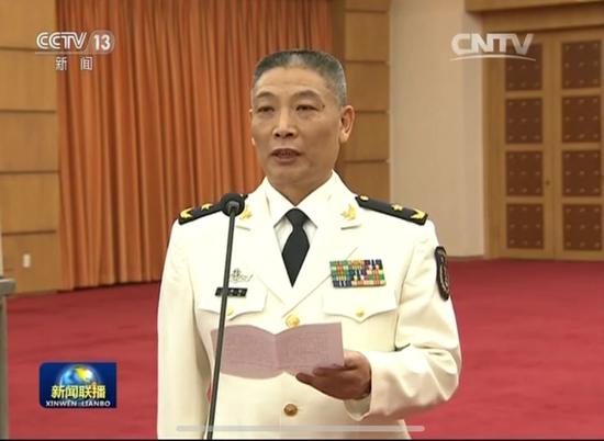 中将转任空军副政委,原空降兵某军军长刘发庆升任陆军副司令员等