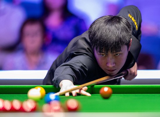 斯诺克德国大师赛64进32轮次：赵心童5-0战胜江俊，晋级32强