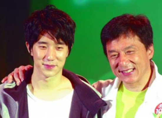 ·Jackie Chan (right) and Jaycee Chan.