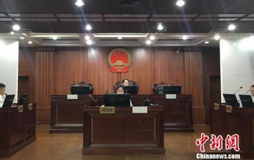 无过当防卫:反杀“文身男”事件是防卫过当吗?法律界吵翻了 资料图。刘贤 摄