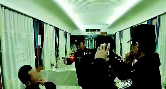 图为:霸座