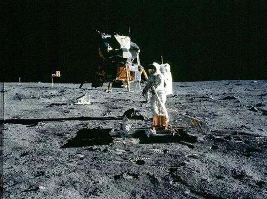 ▲1969年7月20日，阿姆斯特朗登上月球。（新华社）