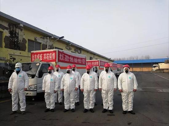 ▲中油环保第一批援助工作人员 来源：襄阳市环保局官微
