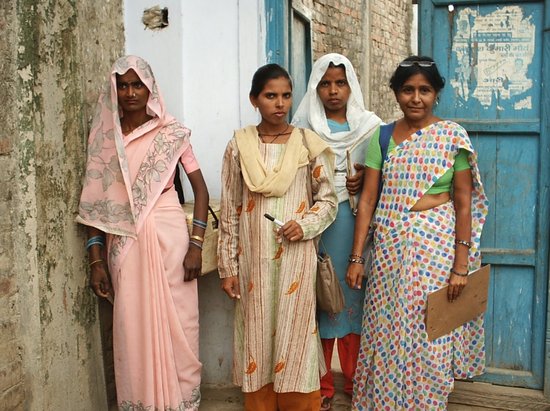 印度民间的女性医疗工作人员。2014年，这里才完全消灭小儿麻痹症。
