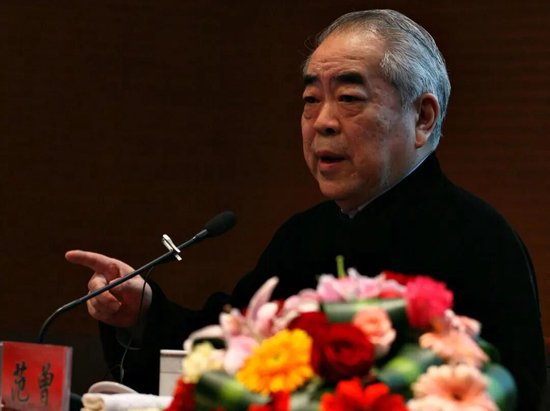 87岁画家范曾得子，知情人士：幼子已出生数月，范曾“身体与创作状态”没有任何问题