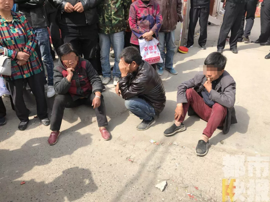 (孩子的家人无法接受,情绪几近崩溃)