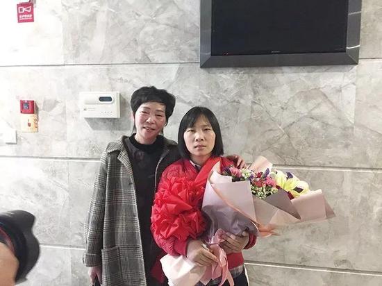 幼叶与母亲相认