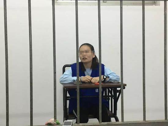 广东主播门:“黄鳝门”事件宣判 主播琪琪领刑一年九个月 被两分钟毁掉人生的“黄鳝门”主播琪琪