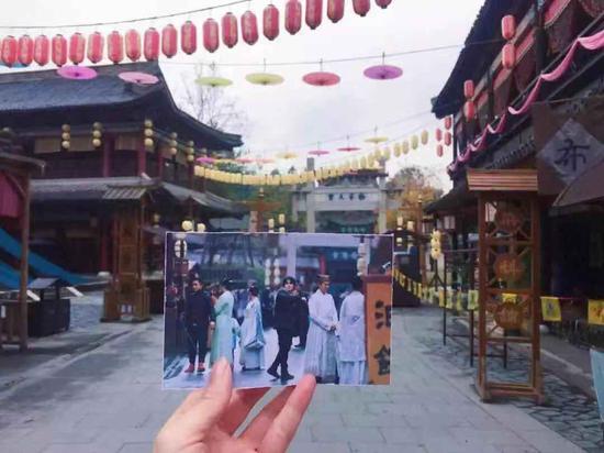 游客电影:横店旅游一年赚200亿 它的吸金攻略堪称一部大戏 小御街——明兰与小公爷告别处图片来源:横店影视城
