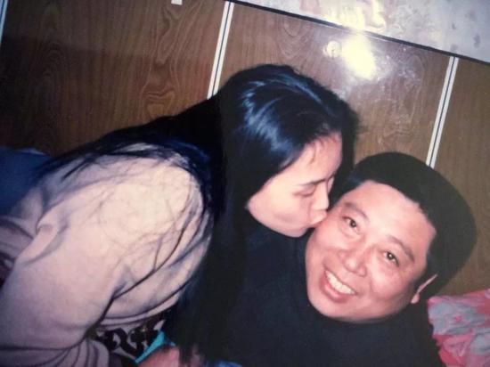 父母的爱情:原来最甜的是父母的爱情?众网友晒爹妈如何撒狗粮