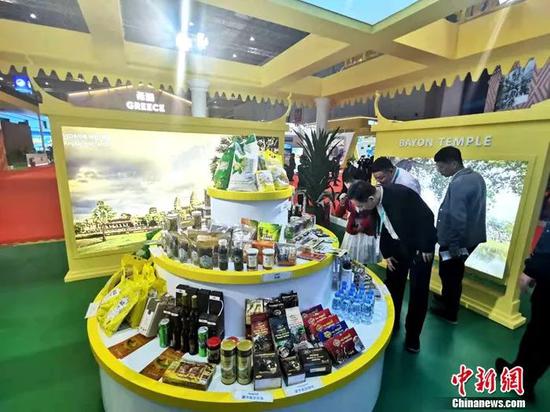 柬埔寨的特色食品。中新网记者 李金磊 摄