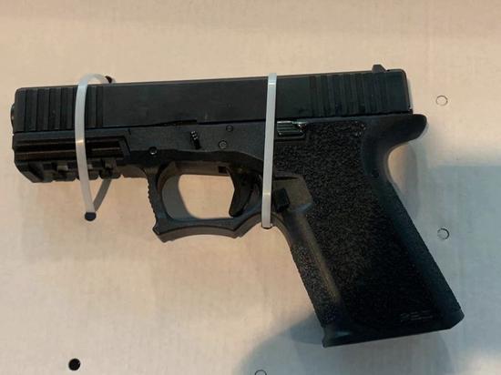 “修例风波”以来港警查获首把真枪 暴徒计划歹