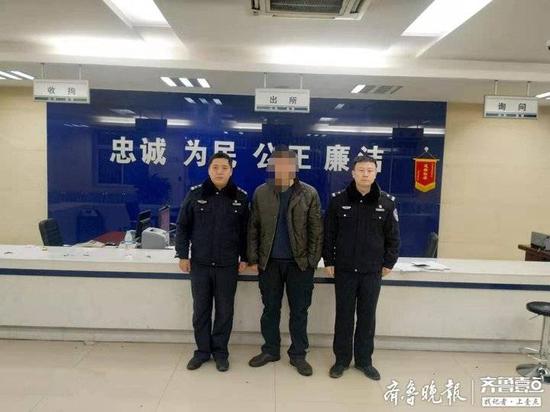 蛋糕店卖烟花 济南一蛋糕店老板违规售卖烟花被