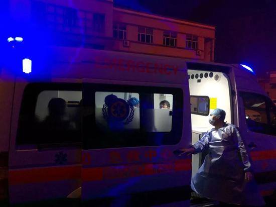 母女平安 哈尔滨新冠肺炎产妇产下健康女婴(图