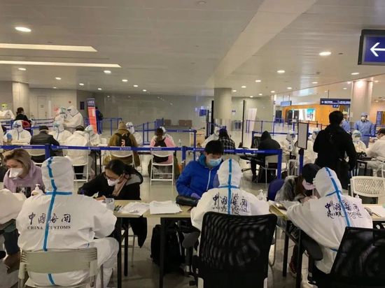  �����ض��뾳�ÿͿ�չ���в�ѧ���� ��������ͼ