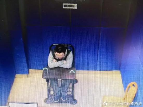 广东一男子网上发表侮辱火灾牺牲英雄言论 警方