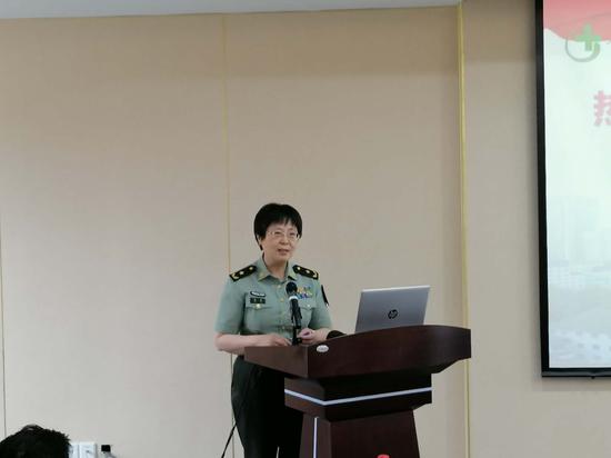 中国工程院院士、中国军事科学院军事医学研究院研究员陈薇在启动会上发言