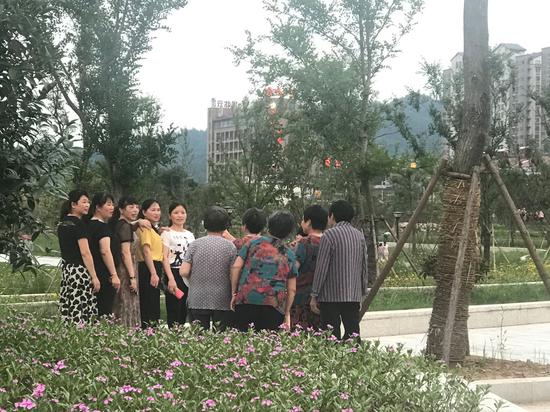 即将脱离幼镇的“卒业班”陪读妈妈,
<a href=