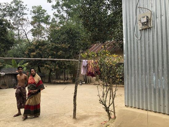 2018年，孟加拉国达卡专区的帕德玛巴瑞村在亚投行首批项目资金支持下实现电力接入，结束了这个村自孟加拉国1971年独立后一直没有电的历史。这是在帕德玛巴瑞村拍摄的电表。 新华社记者 刘春涛 摄