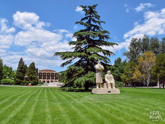  ����УУ԰������˼������˹���񣺡�ս�ѡ�