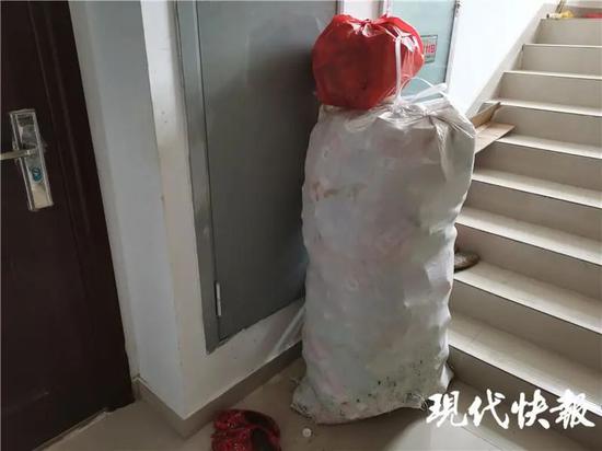  △史某某母亲捡来的瓶子