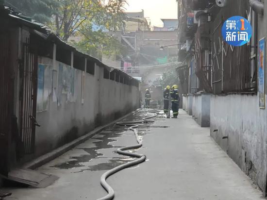 突发!西安一居民家起火!一名男子不幸身亡