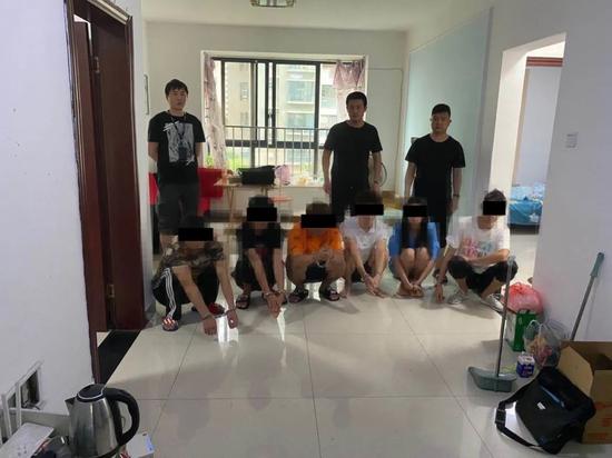 “高手如云”的微信投资群50人 49个都是骗子