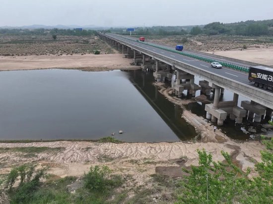 湖北交投鄂东运营公司回应“沪武高速巴河大桥墩险情”：桥梁结构安全，相关视频内容与实际情况存在出入