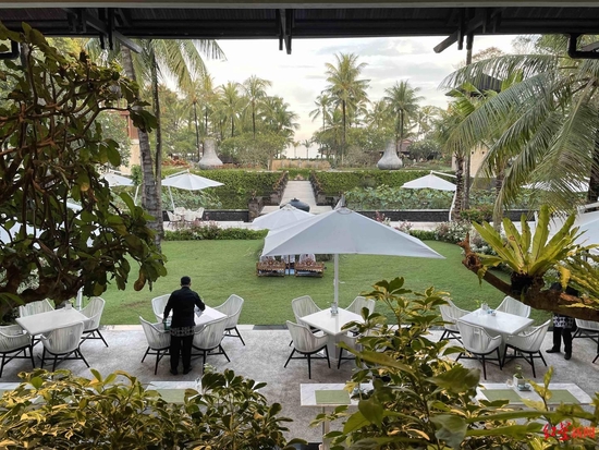  ↑酒店内部庭院 受访者T先生供图