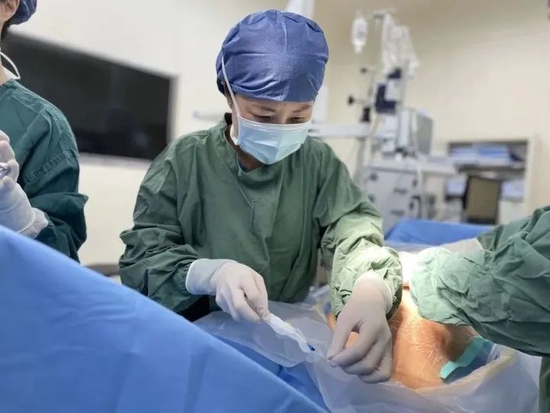 小说：三王妃落水后性情大变，从软弱到彪悍，三王爷反追着贴上去