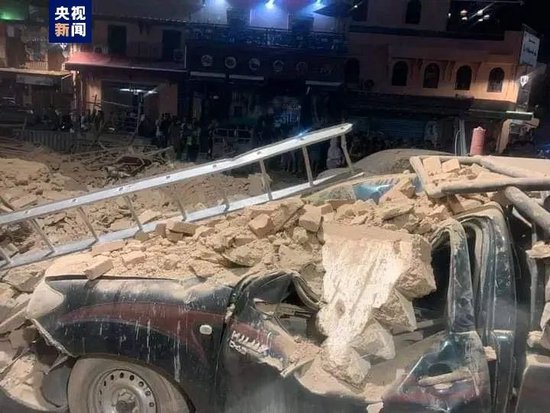 首都文明播报：工体近6万球迷向北京榜样、冬残奥冠军杨金桥致敬