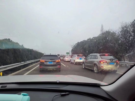 春运迎来返程高峰：有人出发一天仍未出。腥苏纷4种交通工具顺利返程