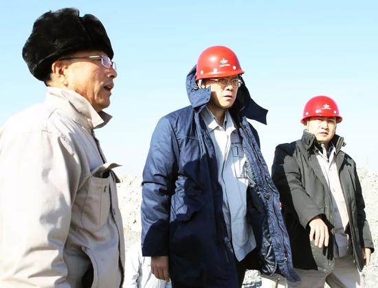 大连市长转任鞍钢董事长的他 这次以个人名义捐