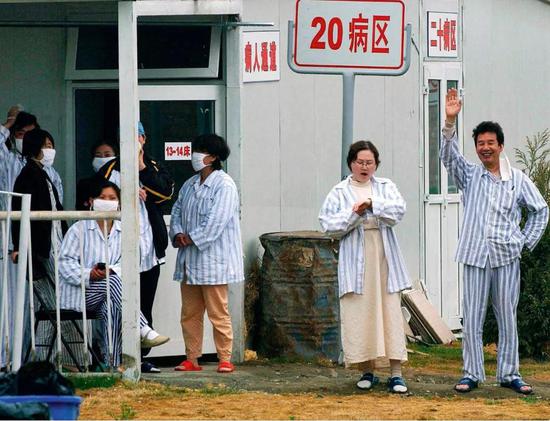  2003年5月，北京小汤山医院建成，专门收治“非典”病人