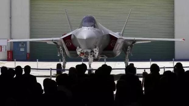 日本自己组装的F-35“初号机”。来源:产经新闻