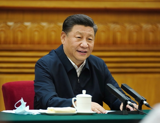 2020年7月21日,中共中央总书记、国家主席、中央军委主席习近平在京主持召开企业家座谈会并发表重要讲话。新华社记者 鞠鹏 摄