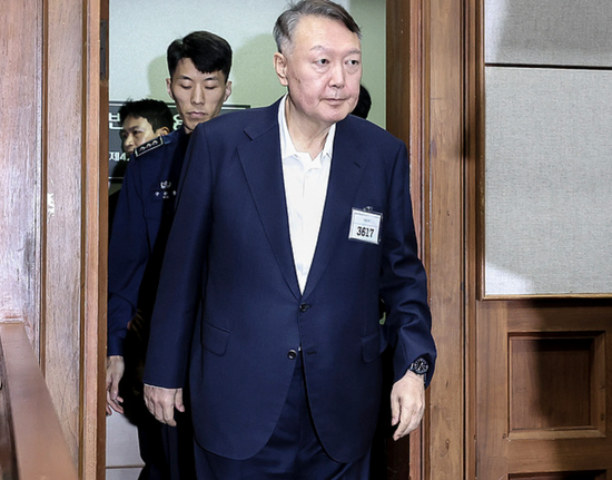 尹锡悦三个月来首次出席特检组传唤 律师：他都没来得及洗漱